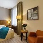 Hotel Silenzio