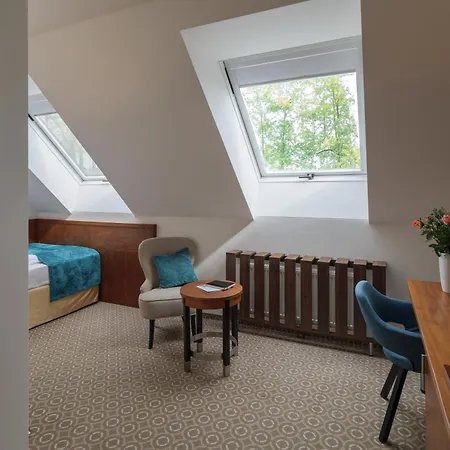 Silenzio 4* Praag
