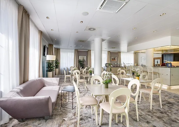 ホテル Silenzio 4*